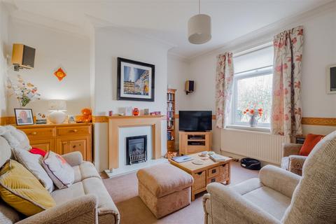 3 bedroom semi-detached house for sale, Rastrick Common, Brighouse