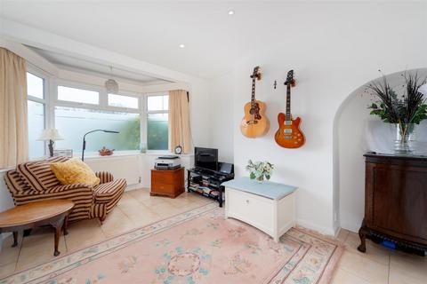 77 Beverley Way, London, SW20 0AW