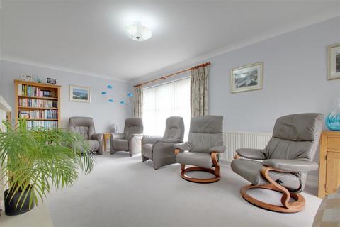 162 Alinora Crescent, Goring By Sea, Worthing, BN12 4HW