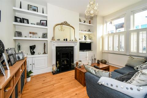 31 Ashcombe Road, London, SW19 8JP
