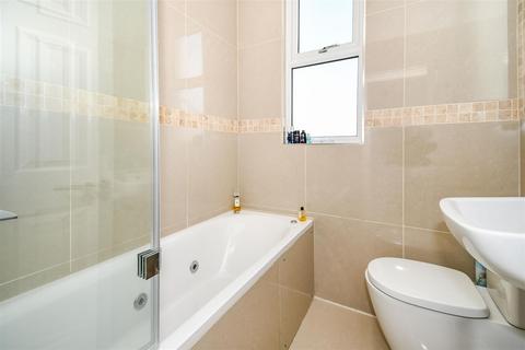 31 Ashcombe Road, London, SW19 8JP