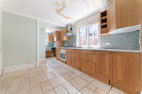 7a Hamilton Road, London, SW19 1JD