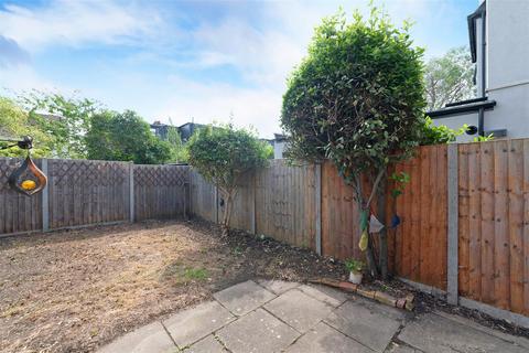 7a Hamilton Road, London, SW19 1JD