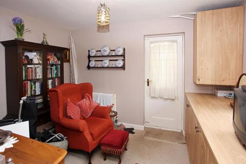 15 Brookvale Road, Priorslee, Telford, TF2 9RL