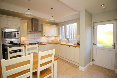 17 Ivanhoe Terrace, Hawick, TD9 8EE