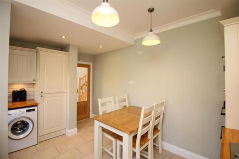 17 Ivanhoe Terrace, Hawick, TD9 8EE