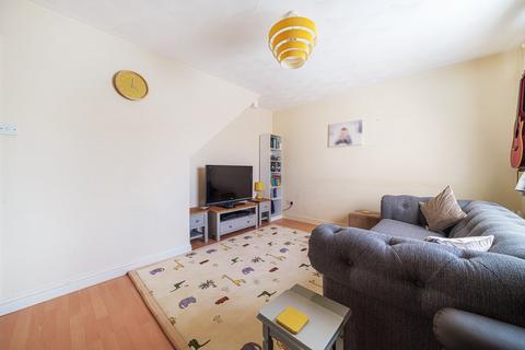3 bedroom end of terrace house for sale, High Street, Arlesey, SG15