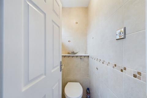 6 Crofton Avenue, Corringham, Stanford-le-hope, SS17 7TD