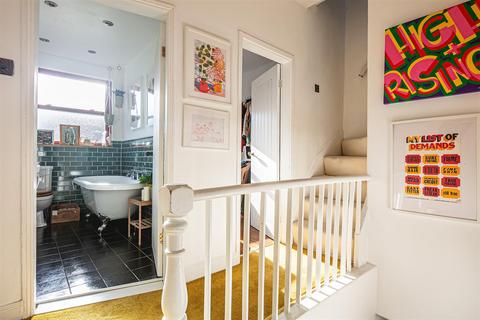 94 Cliffefield Road, Sheffield, S8 9DN