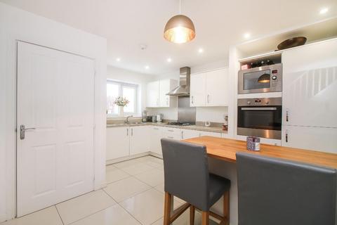 3 bedroom detached house for sale - Cornmill Crescent, Holystone, Newcastle Upon Tyne