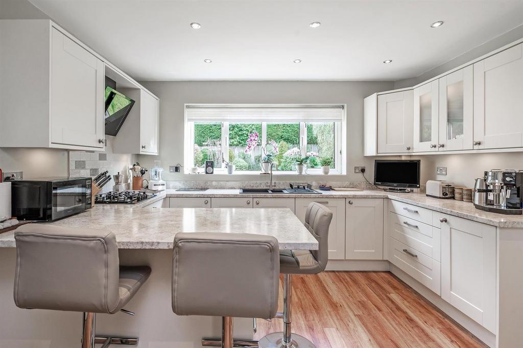 Woodstock Crescent, Dorridge 4 bed detached house for sale £800,000