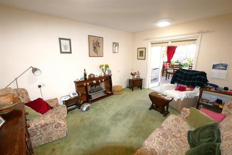 1 Cinnamon Close, Chalgrove, Oxford, OX44 7QY