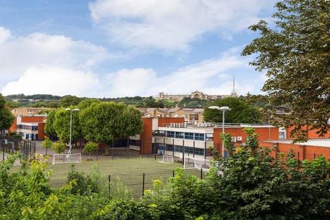 1 bedroom flat to rent - N8