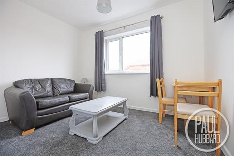 1 bedroom apartment to rent, Maidstone Road, Lowestoft, NR32