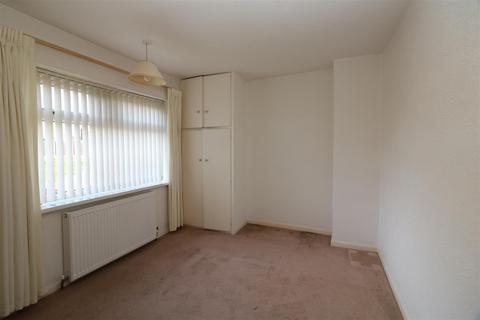 3 bedroom semi-detached house for sale, Larch Avenue, Wickersley, Rotherham