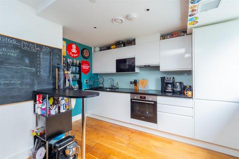 2 bedroom apartment for sale, Edridge Road, Croydon