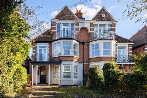 1 bedroom apartment for sale, Crowstone Road, Westcliff-On-Sea