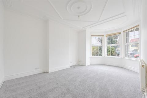 1 bedroom apartment for sale, Crowstone Road, Westcliff-On-Sea