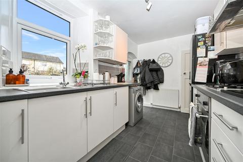 32 Canada Road, Rawdon, Leeds, LS19 6LR