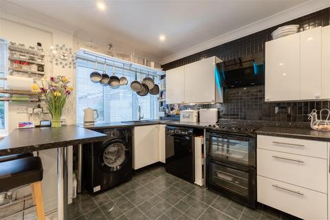 3 bedroom terraced house for sale, Valkyrie Road, Westcliff-On-Sea