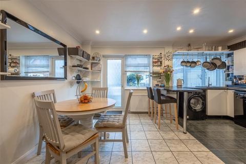 3 bedroom terraced house for sale, Valkyrie Road, Westcliff-On-Sea