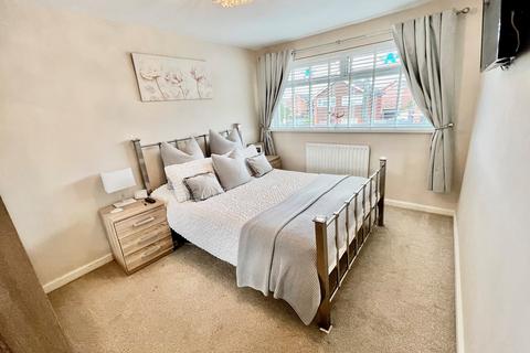 3 bedroom property for sale - Soberton Close, Wednesfield, Wolverhampton, WV11