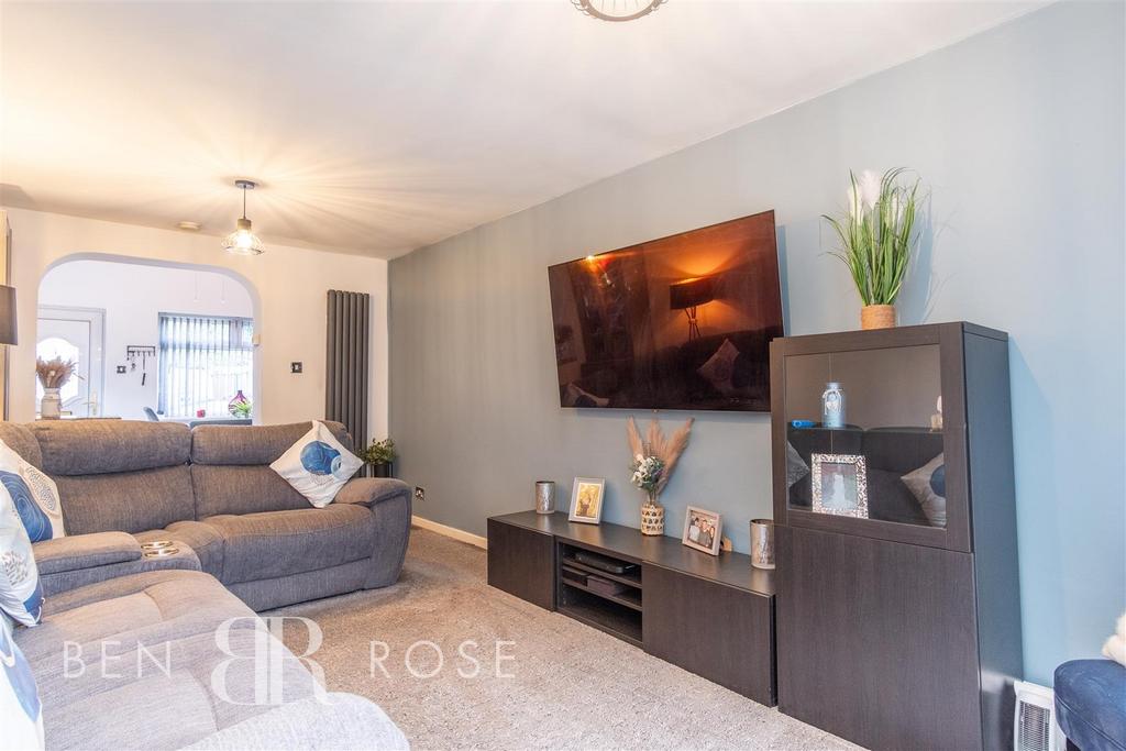 Draperfield, Chorley 2 bed semidetached bungalow for sale £209,995