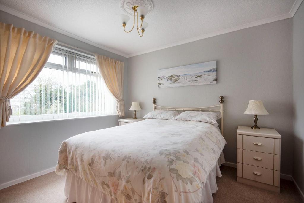 3 Ringway Ave.5.jpg