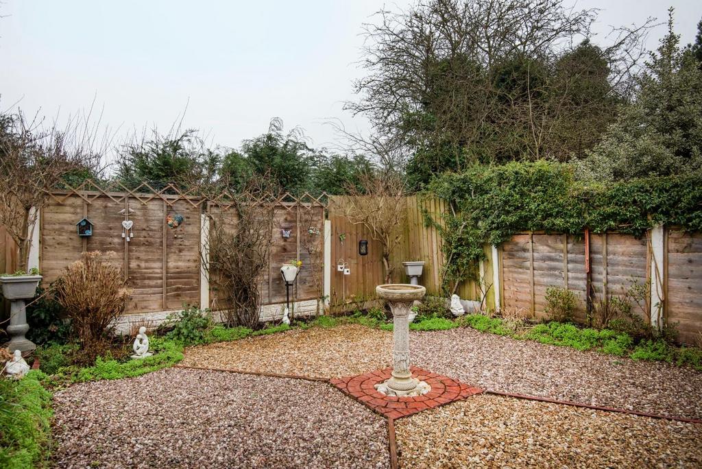 3 Ringway Ave.25.jpg