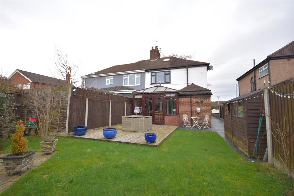 Chester Road, Whitby, Ellesmere Port 3 bed semidetached house £269,950