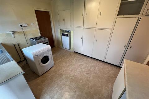 6 Sandham Grove, Wirral, CH60 1XP