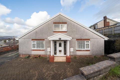 4 bedroom detached bungalow for sale, Pen Y Fan, Llansamlet, Swansea