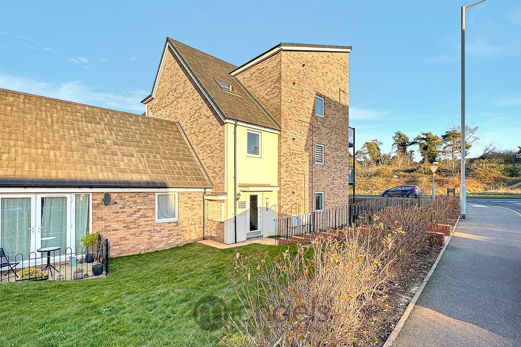 Peter Crowe Approach, Stanway, Colchester, CO3 1 bed apartment for sale