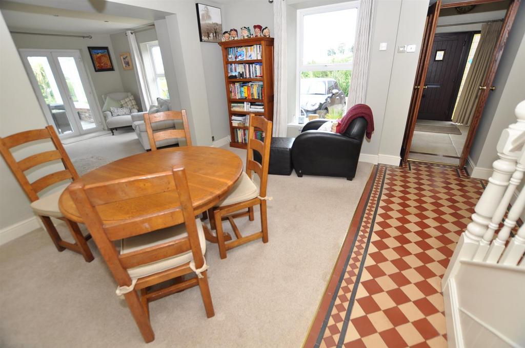 Sitting room/ drawing room
