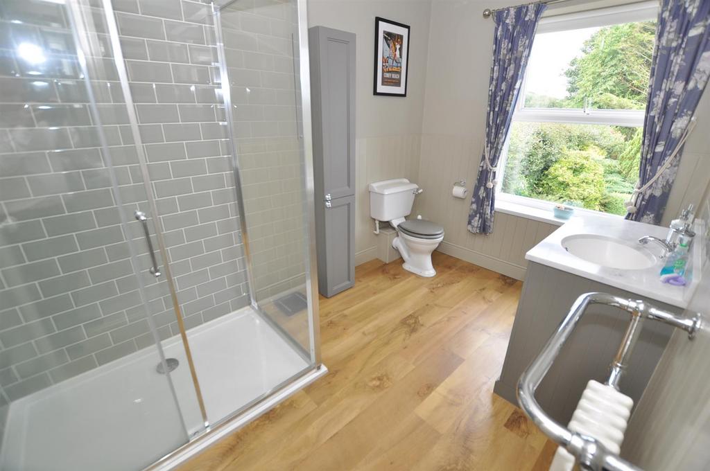En suit / Shower Room