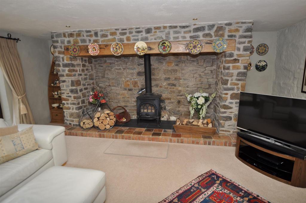 Formal Lounge