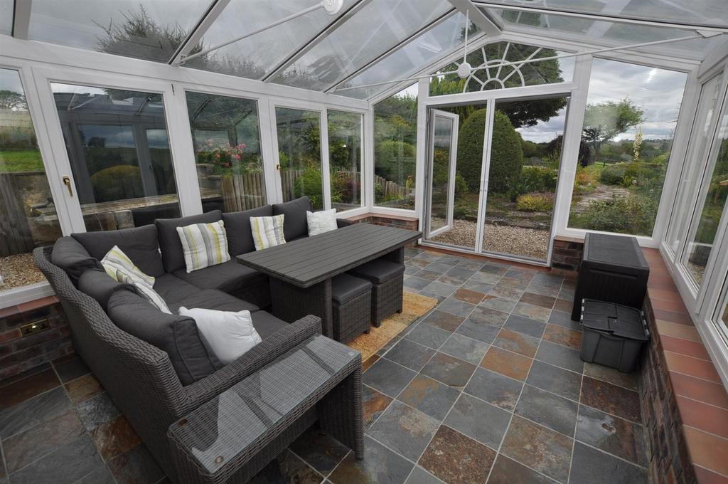 Sun Lounge/ Atrium /Orangery