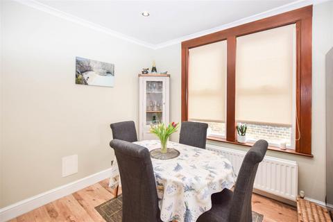 34 Boyd Road, London, SW19 2DG