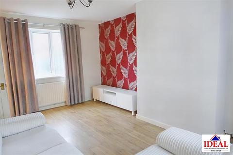 2 Fourth Avenue, Woodlands, Doncaster, DN6 7QA