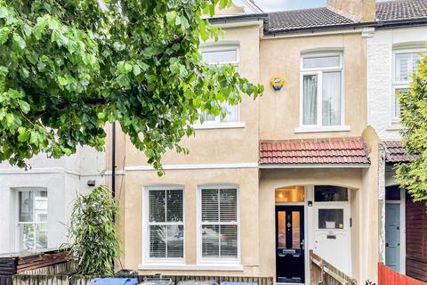 19a Clarendon Road, London, SW19 2DX