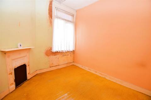 19a Clarendon Road, London, SW19 2DX