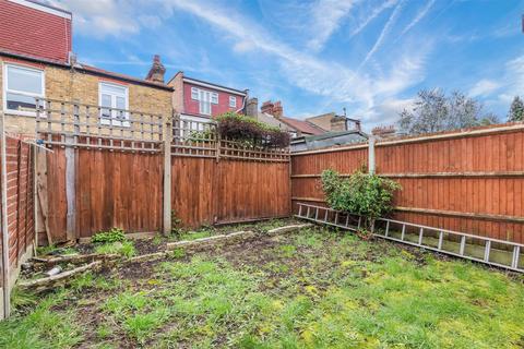 14 Warren Road, London, SW19 2HX