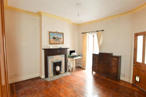 14 Warren Road, London, SW19 2HX