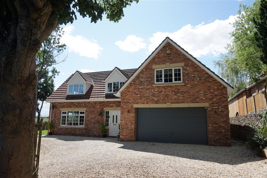 Crabgate Lane, Skellow, Doncaster 3 bed detached house for sale £299,950