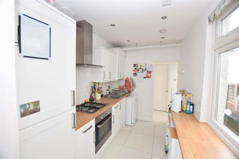 3 Ashtree Avenue, Mitcham, CR4 3DS