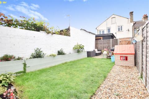 3 Ashtree Avenue, Mitcham, CR4 3DS