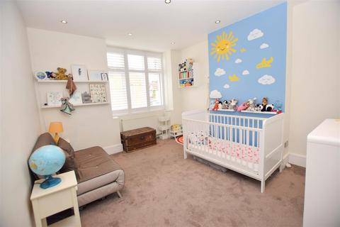 3 Ashtree Avenue, Mitcham, CR4 3DS