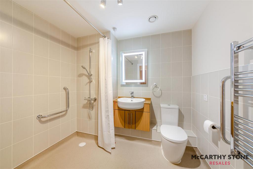 8584154-interior01.jpg