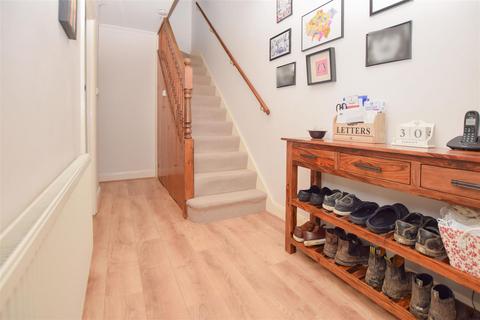 32 The Close, Mitcham, CR4 4LS