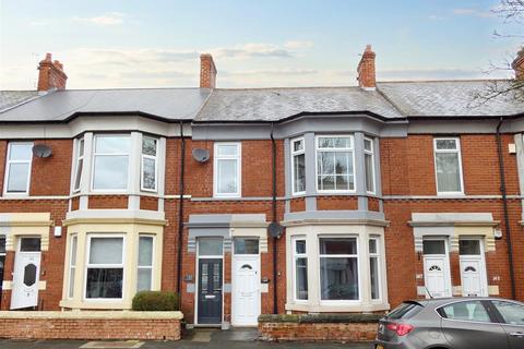 2 bedroom apartment for sale, Queen Alexandra Road, North Shields